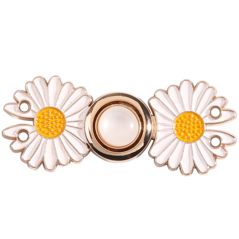 10 шт. Пояс затянут, Артефакт, Талия брюк большая, Пуговица маленькая, Маргаритка закрыта, Талия регулируется