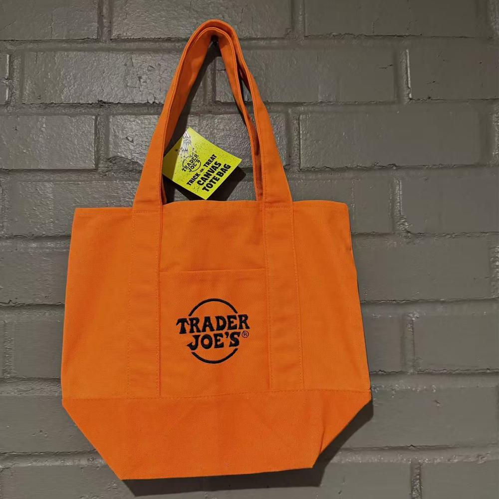 Официальная сумка-тоут Trader Joe's для Хэллоуина - Канвасная сумка для покупок с боковым карманом для продуктов - Тыквенная поляна