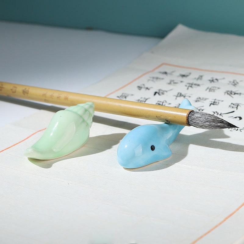Мини-милые животные, кисть для рисования, подставка для ручек, керамические украшения, держатель для ручек для китайской каллиграфии, подушка для ручек, новинка
