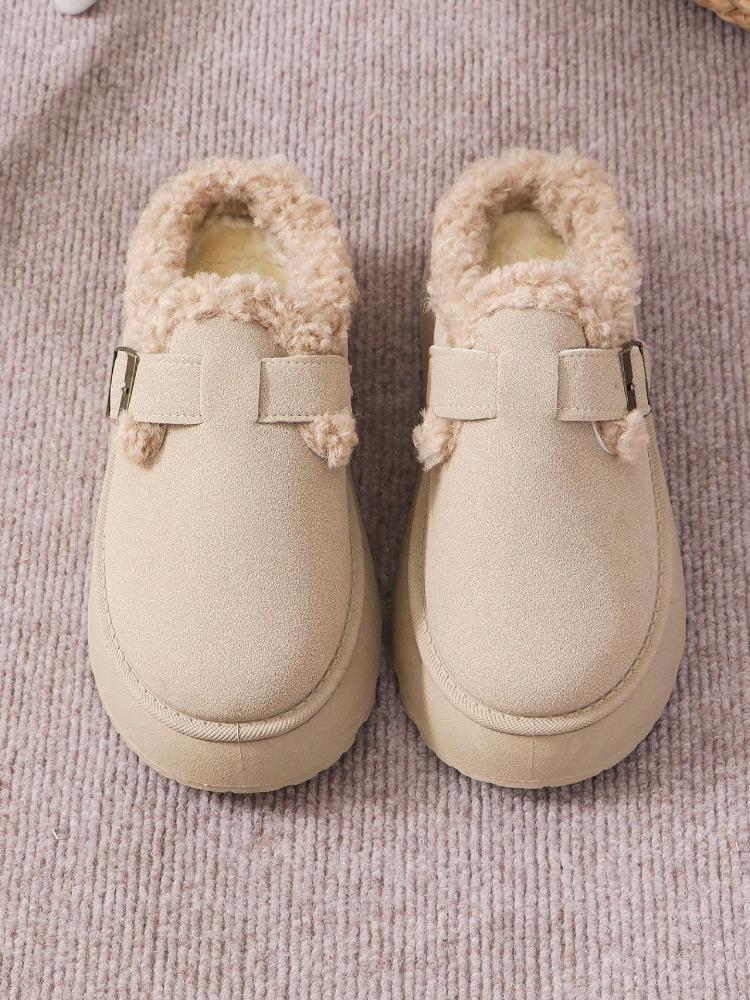 Girls Wear Thick Soled Cotton Shoes and Snow Boots with A Thick Sole To Increase Height