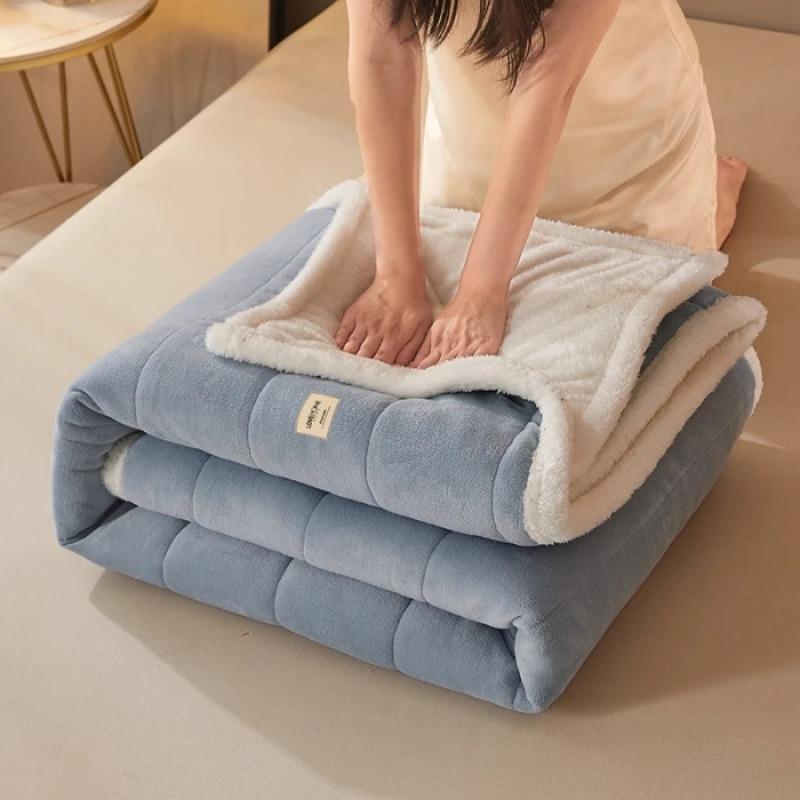 Коралловое флисовое осенне-зимнее теплое одеяло для кровати, 3-слойное утолщенное фланелевое одеяло, мягкое удобное теплое одеяло, можно стирать