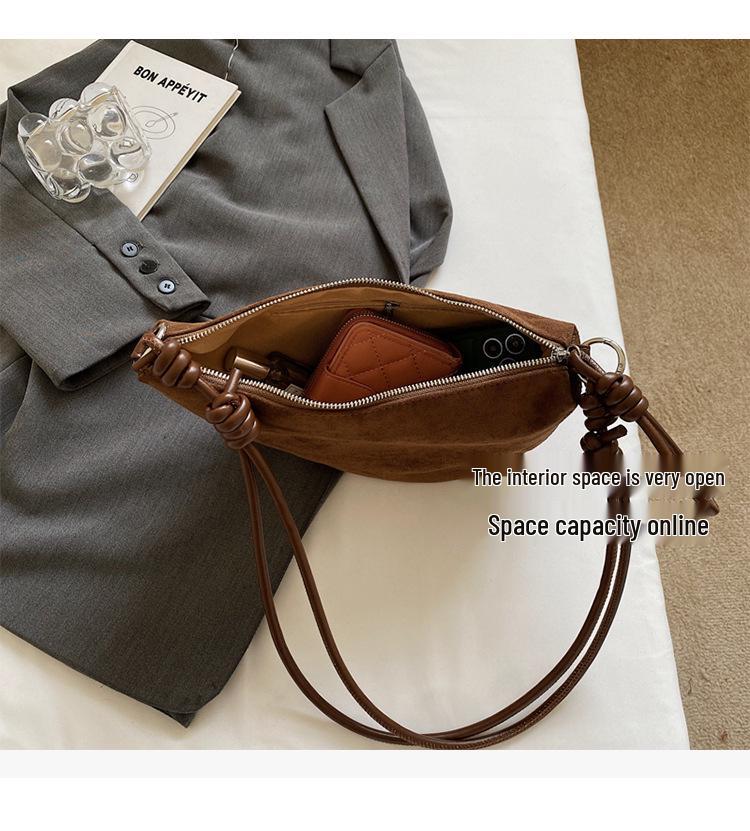 2025 Women's Retro Dumpling Bag – Large Capacity, Niche Autumn/Winter Design