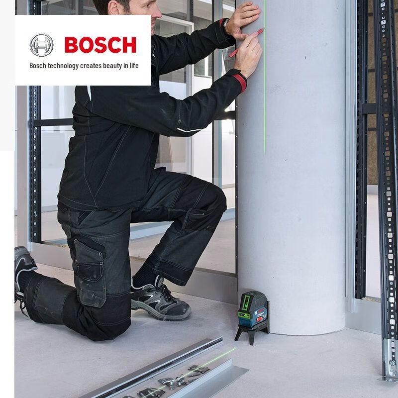 Bosch 2-Line Green Laser Level CN plug (adapter included)