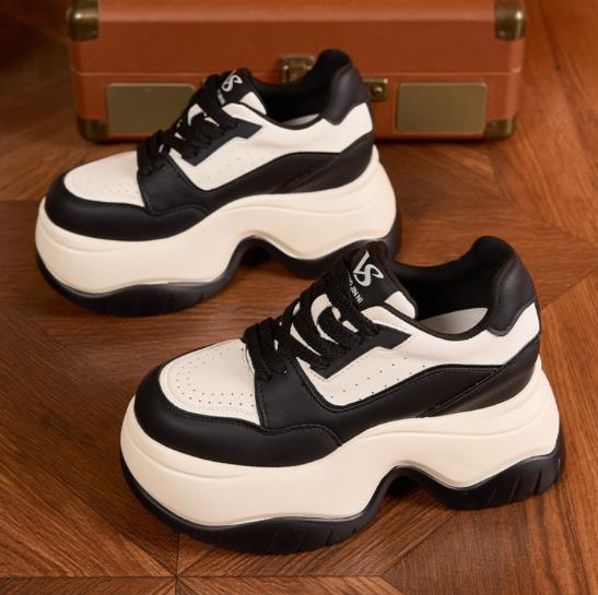 Модные женские кроссовки на толстой платформе, с мягкой подошвой, спортивная повседневная обувь, универсальная обувь для увеличения роста, осенний новый стиль, белые кроссовки