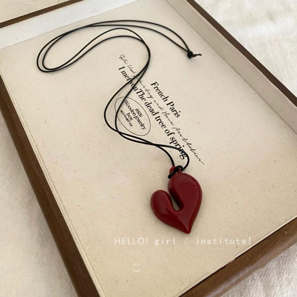 Korean Reinna Irregular Heart Pendant Necklace - Adjustable Sweet Cool Accessory