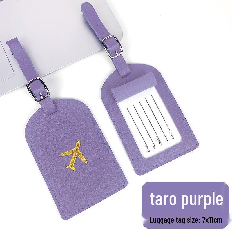 Набор «Обложка для паспорта из искусственной кожи и багажная бирка» с фирменным дизайном самолета