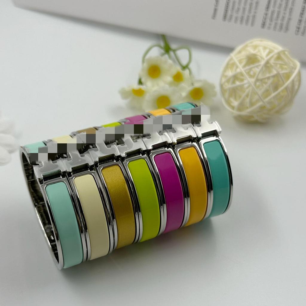 Браслет-бэнгл из эмалированной титановой стали 12 мм с буквой H - Европейский и американский модный браслет