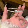 Роскошный Винтажный Браслет Цветок с Бриллиантами: Универсальные высококлассные ювелирные изделия для рук для женщин