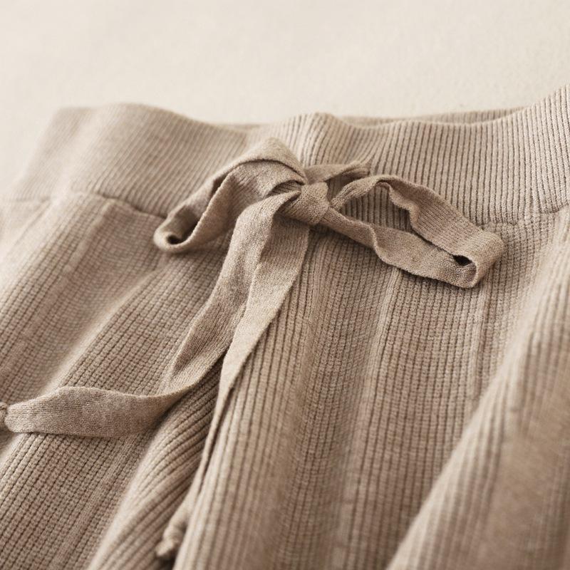 Женские осенне-зимние однотонные прямые вязаные брюки с высокой талией и драпировкой