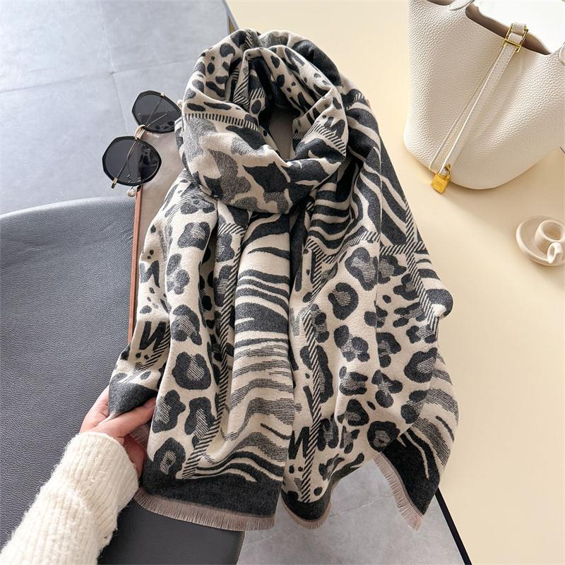 Design Winter Cashmere Scarf for Women Luxury Warm Pashmina Bufandas Shawls and Wraps Thick Blanket Poncho Fashion Echarpe