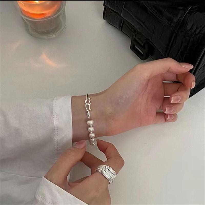 Elegant Pearl Half Bangle Bracelet For Women Beauty Luxury Jewelry Girl Stylish Simplicity Gift Party