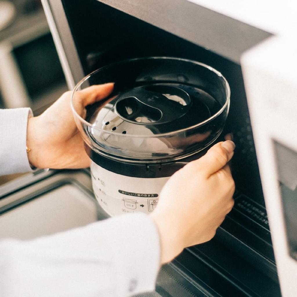 Hario Стеклянная кастрюля для риса в микроволновой печи на 1-2 чашки, для микроволновой печи, черная, на 1-2 чашки, производство Япония XRCN-2-B