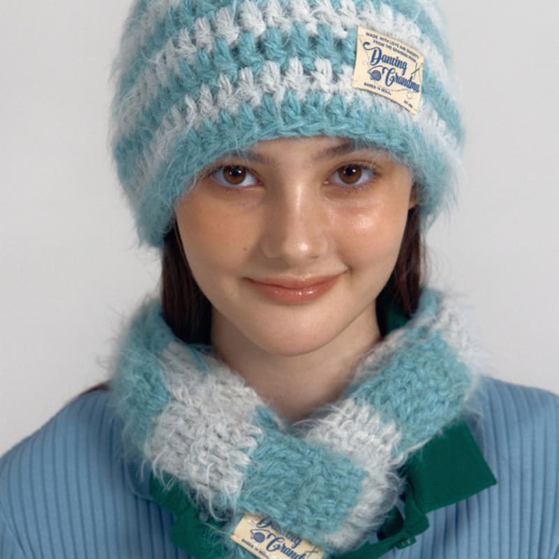 DANCING GRANDMA SOFT STRIPE BEANIE : CLOUD blue
