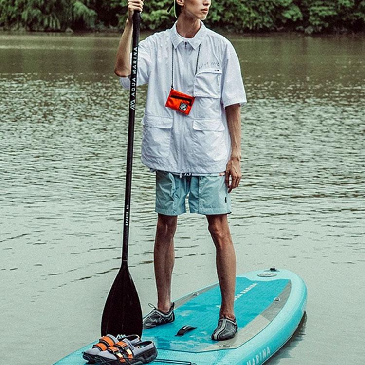 Li-Ning Однобрендовая серия X Chinatown Market, однотонная свободная рубашка с несколькими карманами и короткими рукавами, мужские топы белого цвета ASHR129-1