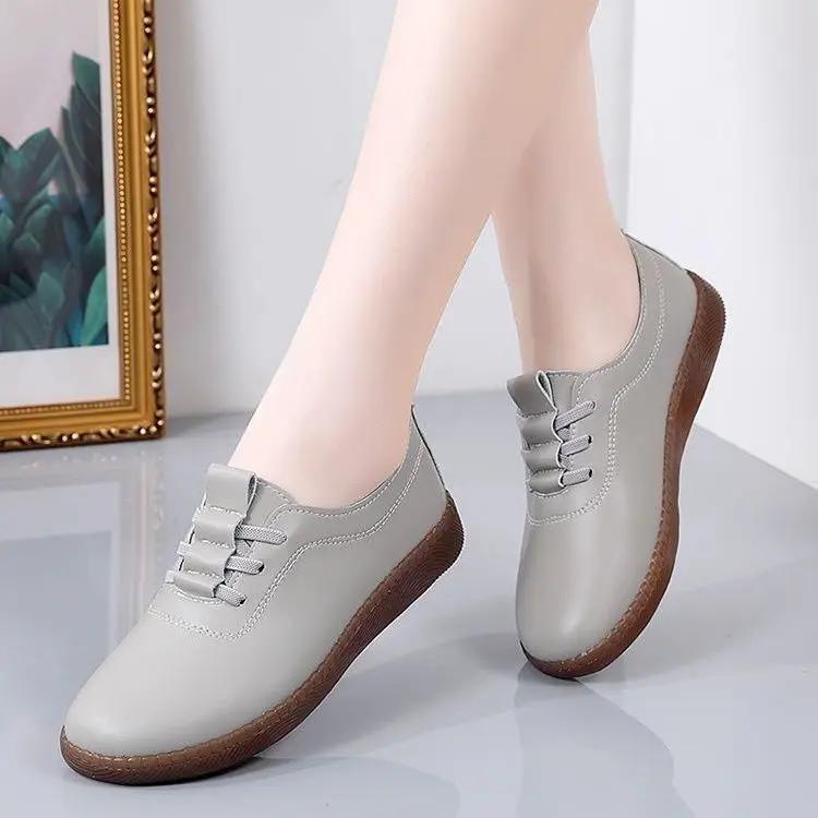 Autumn New Women's Flat Shoes Outdoor Non Slip Soft Leather Shoes Fashion Comfortable Footwear Ladies Casual Lightweight Shoes