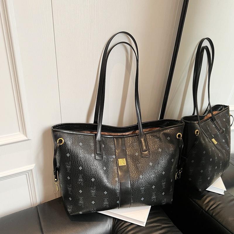 Large Capacity Versatile Bag Women's New Fashion Shoulder Portable Tote Bag