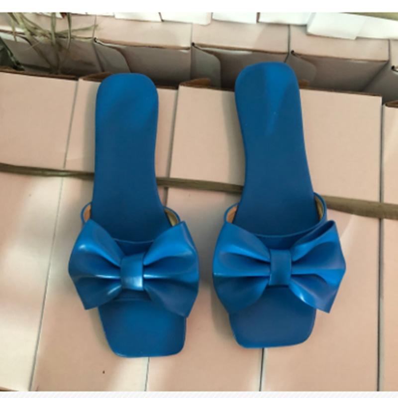 Лето 2024 года, новые тапочки с плоским носком, большого размера, со стразами, цветными ромбовидными бантами, женские пляжные тапочки