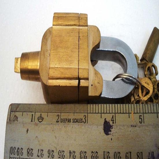Латунный ключ благословения Master Padlock (Латунная отделка)