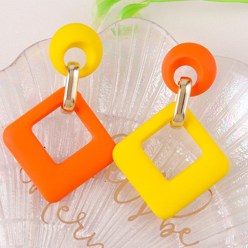 Pinkdudu 2024 Новые 12-цветные квадратные акриловые серьги-подвески, легкие роскошные многоцветные геометрические серьги для женщин, ювелирные изделия PD1488