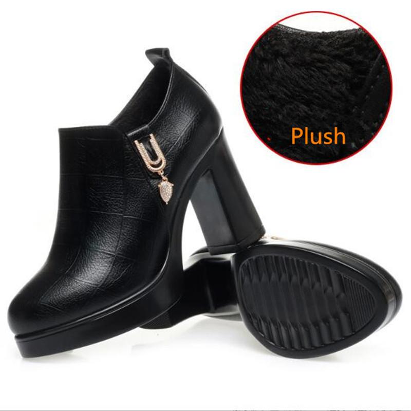 Модные черные туфли-лодочки на высоком каблуке с мехом 2024 женские осенне-зимние туфли на толстой платформе для офиса, для модели, для мамы