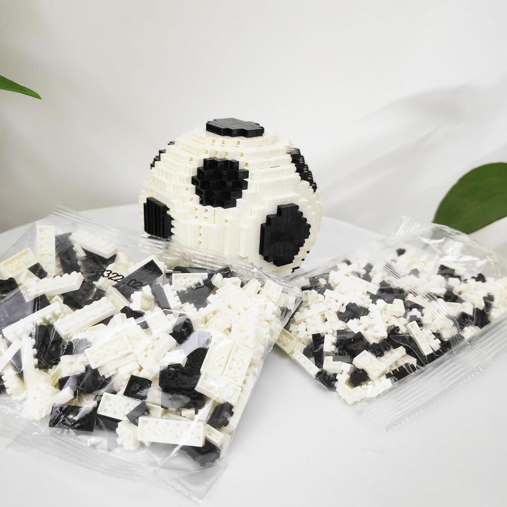 Sport DIY Mini Building Blocks: Soccer & Basketball Set Creative Assembled Toys, Ideal Gift for Sports Fans, Unique Room Decor