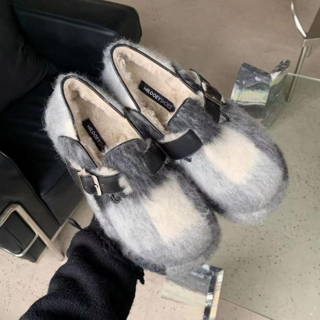 Замшевые туфли на плоской подошве, женские туфли, зимние новые короткие плюшевые теплые туфли 2025 года, новые трендовые модные зимние ботильоны, повседневные спортивные кроссовки