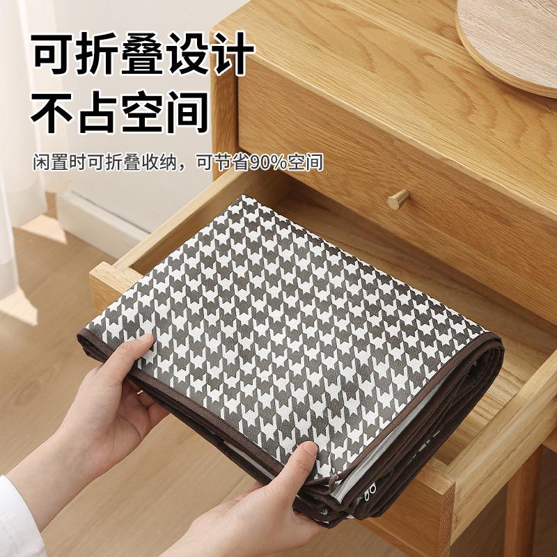 Сумки для хранения одежды, одеял, пледов под кроватью. Складной органайзер с прозрачным окошком.