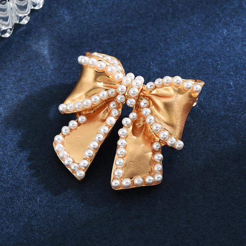 Brooch High-End Sense Niche Light Luxury Suit Bow Rhinestone Corsage High-End Alloy Creative Clothing Accessories