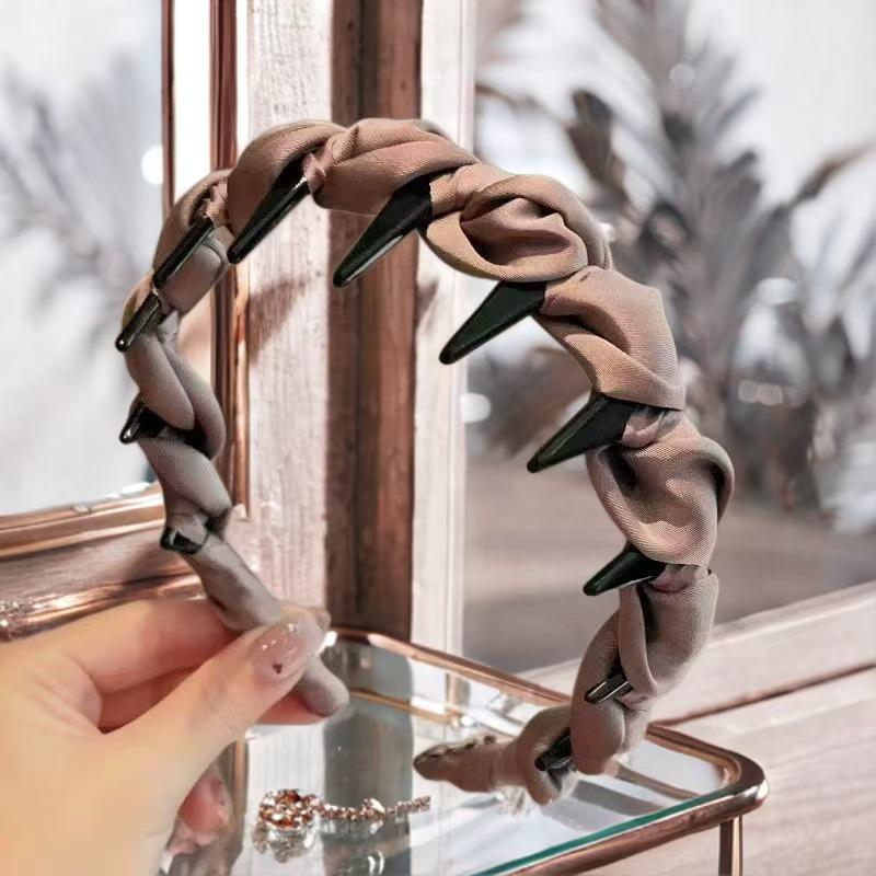 Retro Leopard Print Plush Headband - Non-Slip, Korean Style for Women, Perfect for Autumn and Winter Face Washing