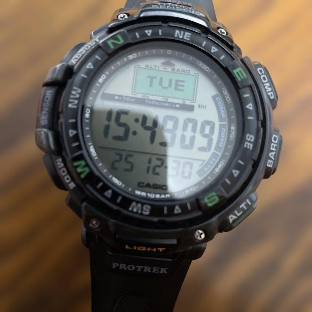 Б/у Рабочий предмет: Цифровые часы CASIO PROTREK