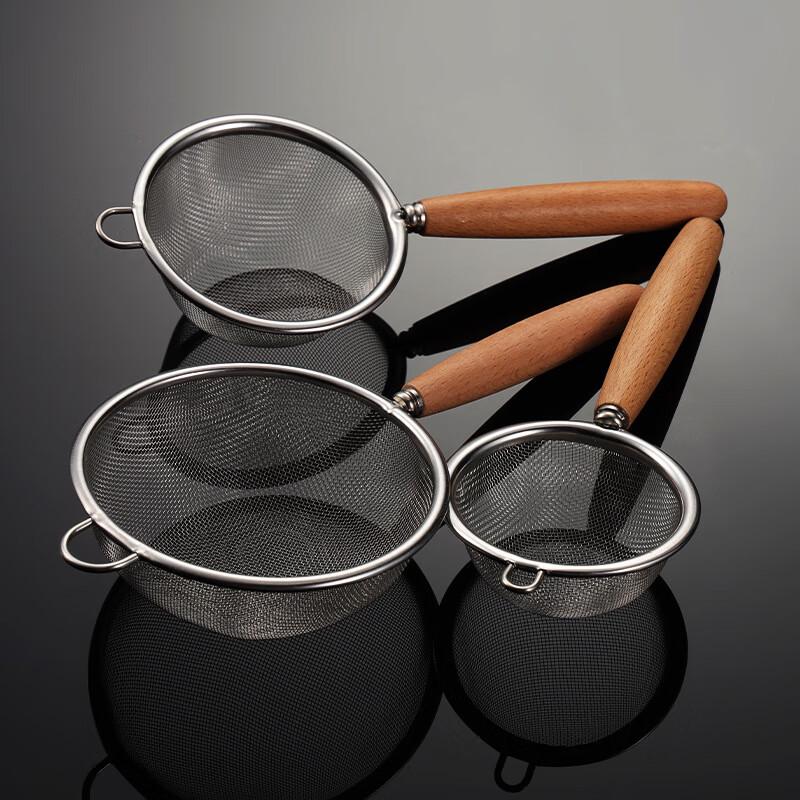 ZISIZ Stainless Steel Mesh Strainer with Wooden Handle