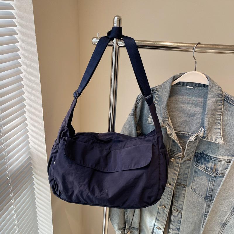 Japanese Simple Commuter Large-Capacity Messenger Bag Female Light Mailman Shoulder Bag College Student Class Bag