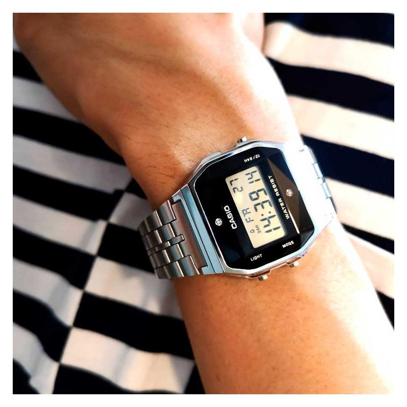 Casio Серия YOUTH - маленькие металлические квадраты, маленькие квадраты, маленькие серебряные самородки, классический ретро водонепроницаемый, кварцевый механизм, нержавеющая сталь A159WAD-1