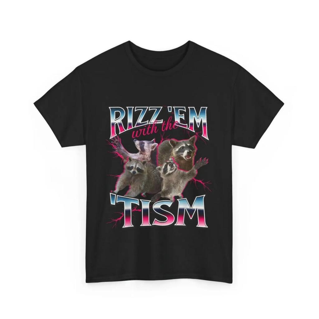 Футболка с енотом и аутизмом Rizz Em With The Tism Мем Аутичный