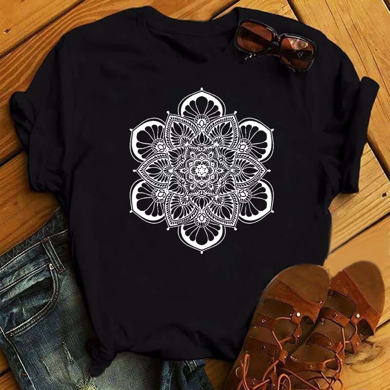 Maycaur New Mandala Цветочный принт Футболка Женская Повседневная Модная Футболка Свободная Короткий Рукав 90-х Девочек Эстетика Черная Футболка Топ