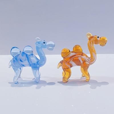 Коллекционное художественное стекло Миниатюрная стеклянная фигурка верблюдов Животное Миниатюрные фигурки Настольные украшения Статуэтка верблюдов ручной работы