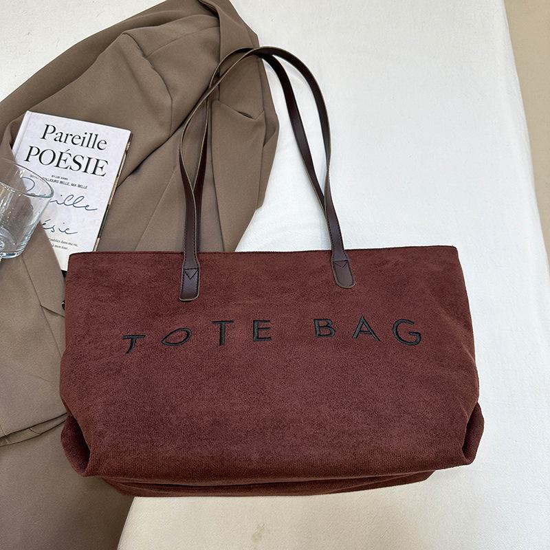 Large Capacity Tote Bag 2025 Autumn/Winter New Commuter Single Shoulder Underarm Bag Premium Texture Tote Bag