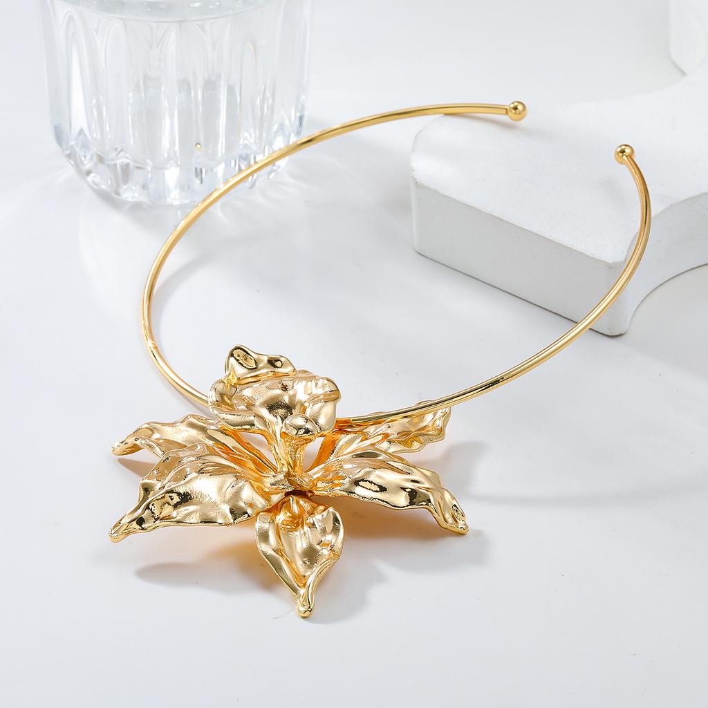 Summer New Alloy Floral Choker Hip Hop Necklace Women's Trend Exaggerated Flower Accessories Necklace