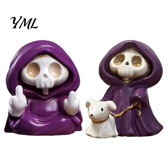 Purple Robe Skeleton Figurine for Halloween, Middle Finger Tabletop Display Figure Resin Statue, Gothic Walking Dog Sculpture Ornament Decorative