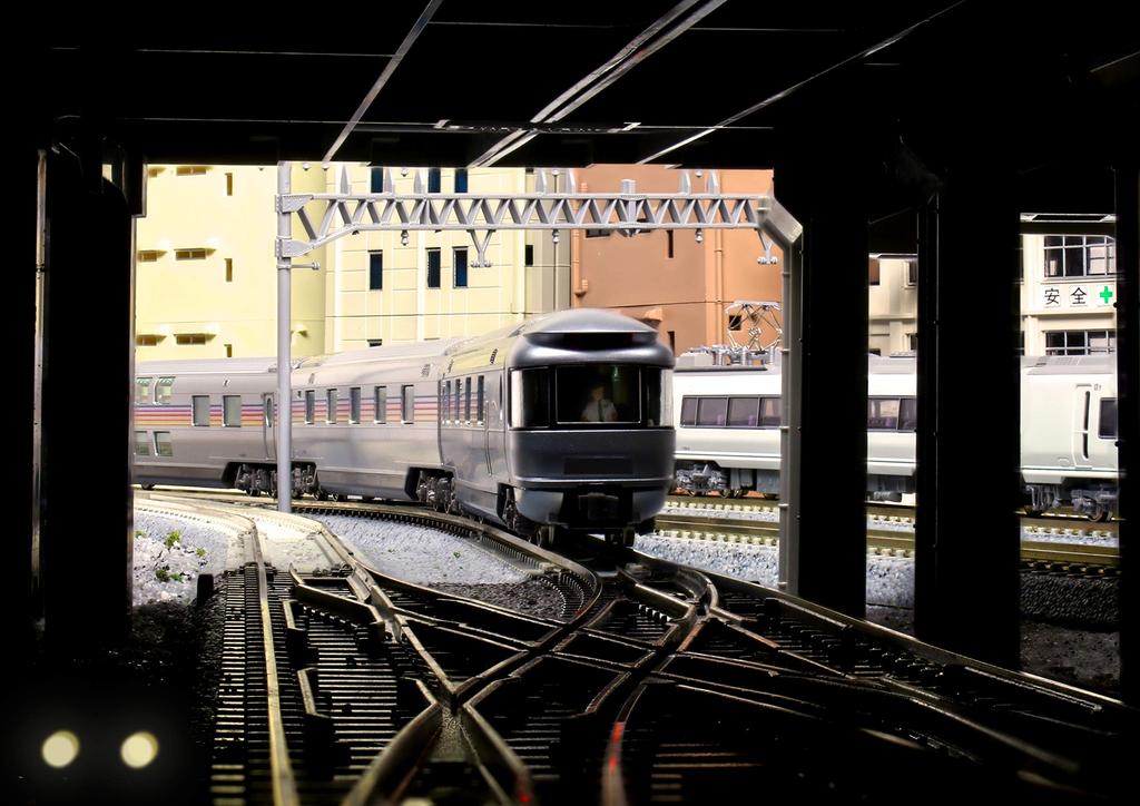 Дополнительный набор для колеи KATO N серии E26. Модель пассажирского вагона "Кассиопея" 6-вагонный 10-1609