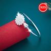 Fashionable open bracelet made of 925 silver, perfect for women. This exquisite lotus bracelet set
