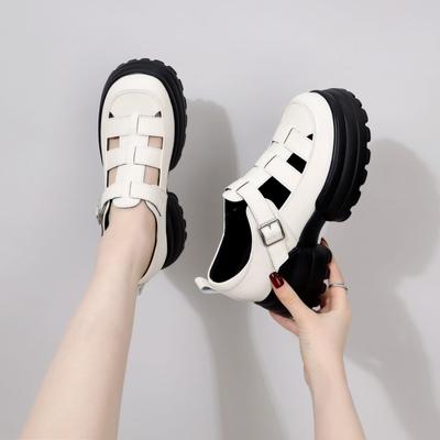 Летние римские сандалии в британском стиле, кожаные туфли на женской платформе, увеличивающие рост, полые универсальные лоферы на платформе