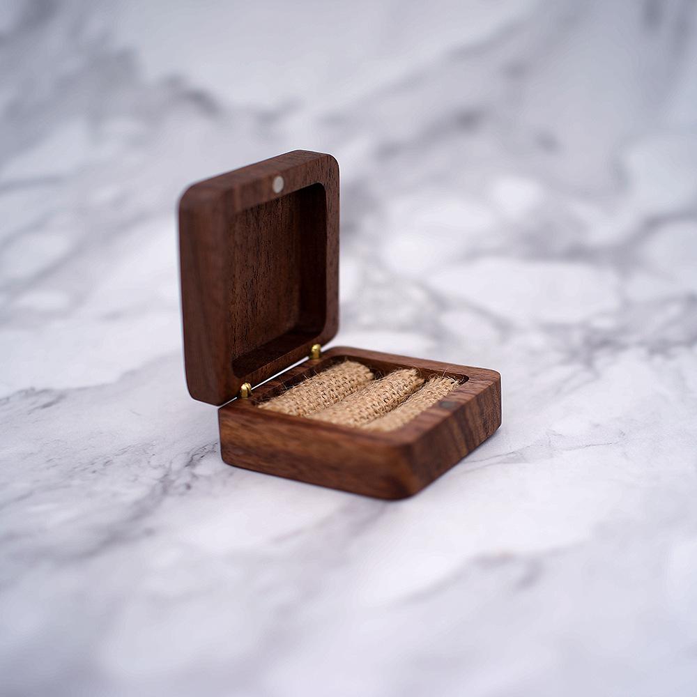 Luxury Jewelry Gift Packaging Box Wedding Ring Case Organizer Customized Logo Natural Walnut Earring Wooden Rings Box