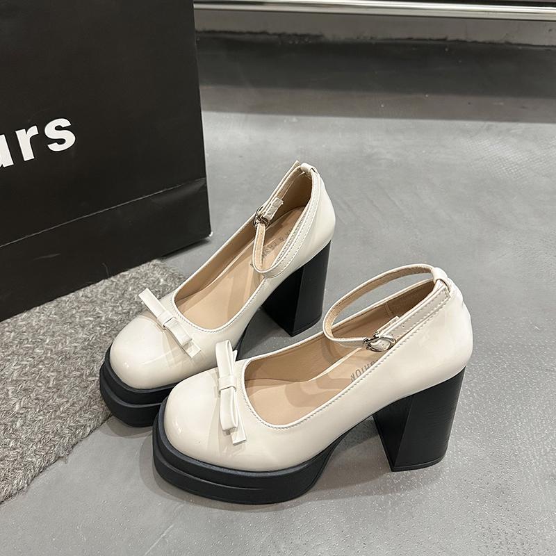 Модные белые туфли Мэри Джейн на высоком каблуке для женщин, милые туфли-лодочки из лакированной кожи с толстым каблуком и ремешком с пряжкой, обувь Лолиты, черные туфли для вечеринки