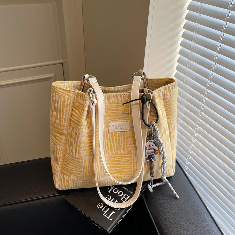 Классическая сумка-тоут женская большой вместимости новая повседневная весенне-летняя универсальная высококлассная на плечо