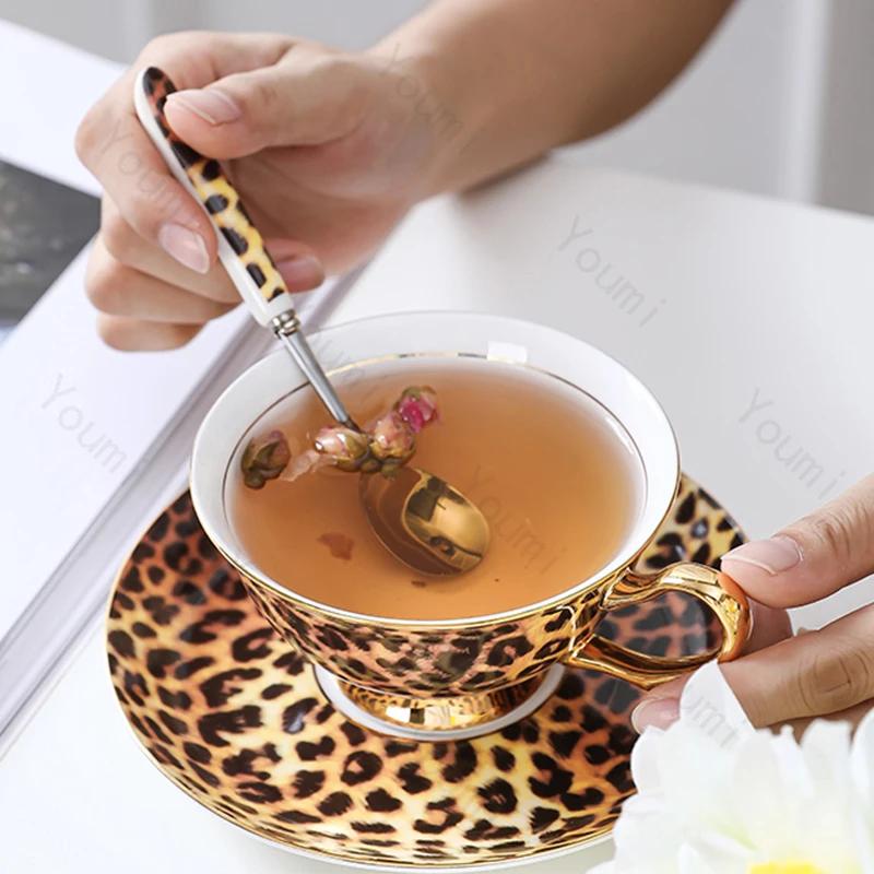 Модные кофейные чашки с леопардовым принтом, легкие, роскошные, высокого класса, чашка для послеобеденного чая и набор тарелок, бытовая, изящная, керамическая, молочная чашка