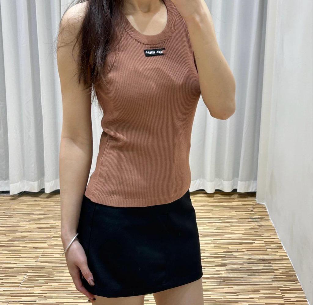 25MM Жаккардовый Трикотажный Топ с Круглым Вырезом в Рубчик, Эластичный, Без Рукавов, Приталенный