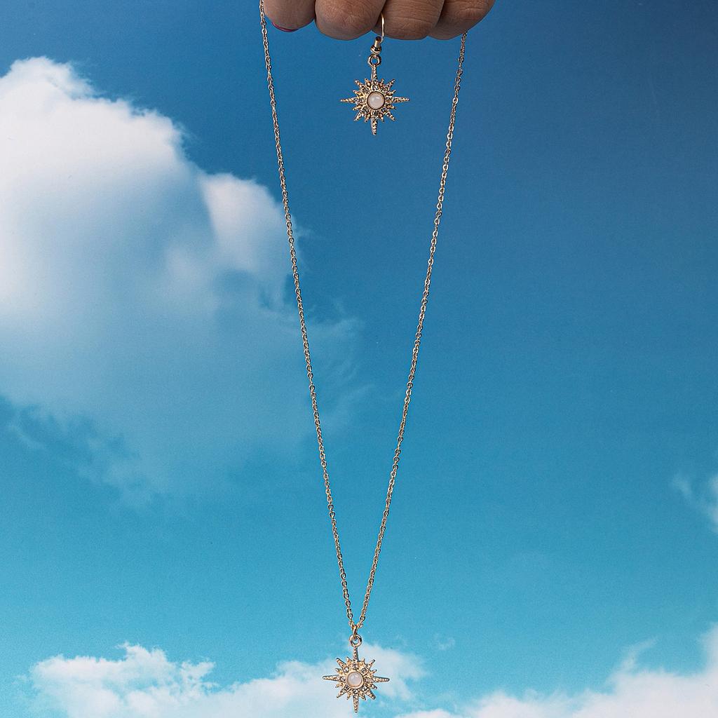 Легкая роскошь Maimang Star Набор серег и ожерелья Женский Нишевый дизайн Высококлассный Повседневный Универсальный Набор украшений