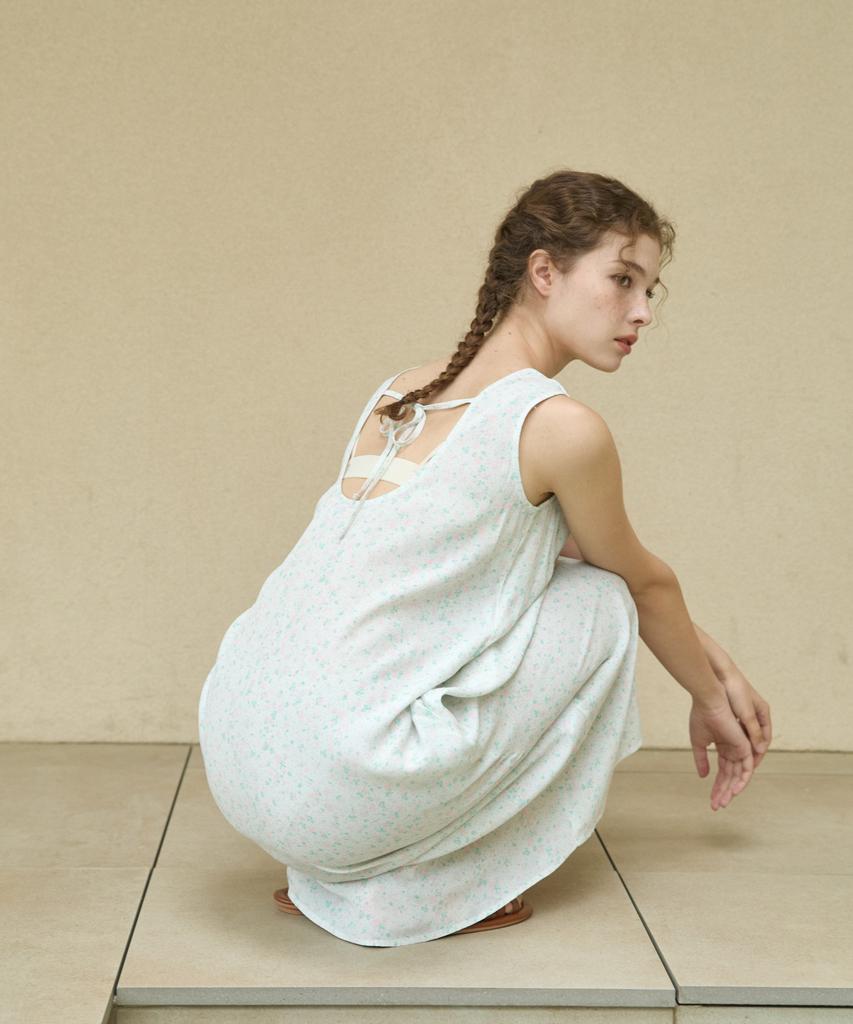 Wioi Floral String Sleeveless Dress_White