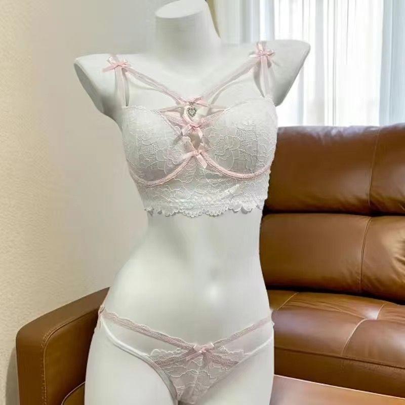New sexy pure desire to wear lace underwear women's suit cross-dew belt love pendant steel ring gathering bra cover
